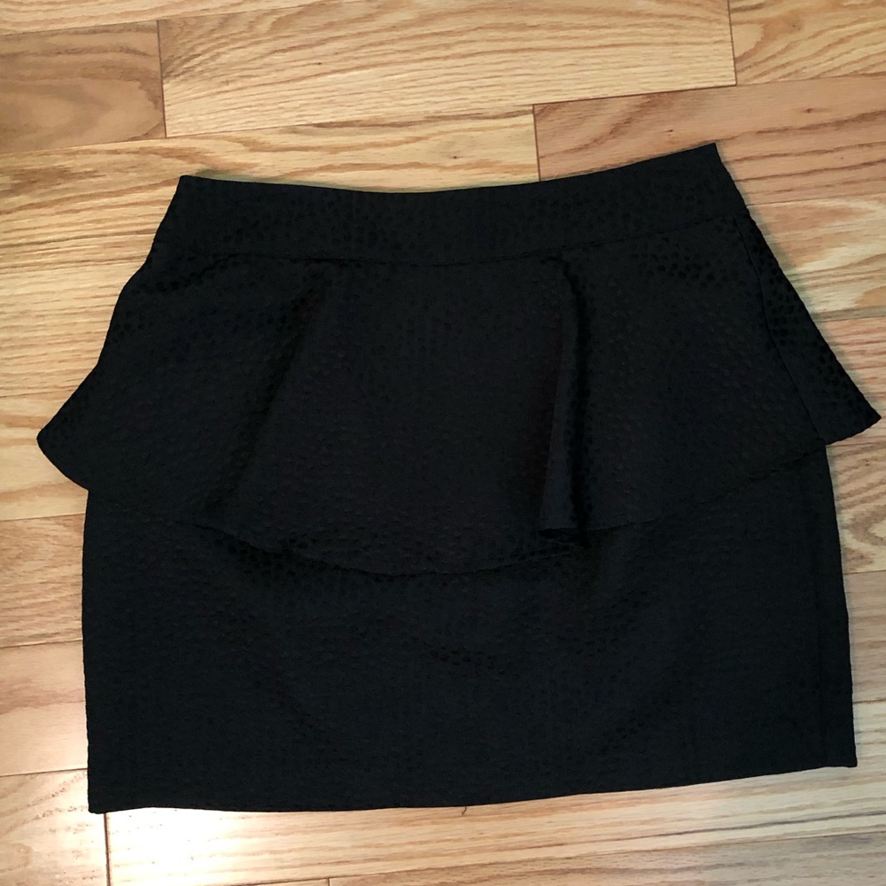 Silence & Noise side 6 black skirt